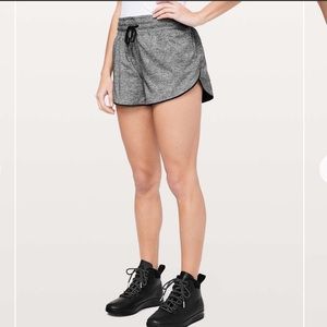 Lululemon Choose a Side Short 3”